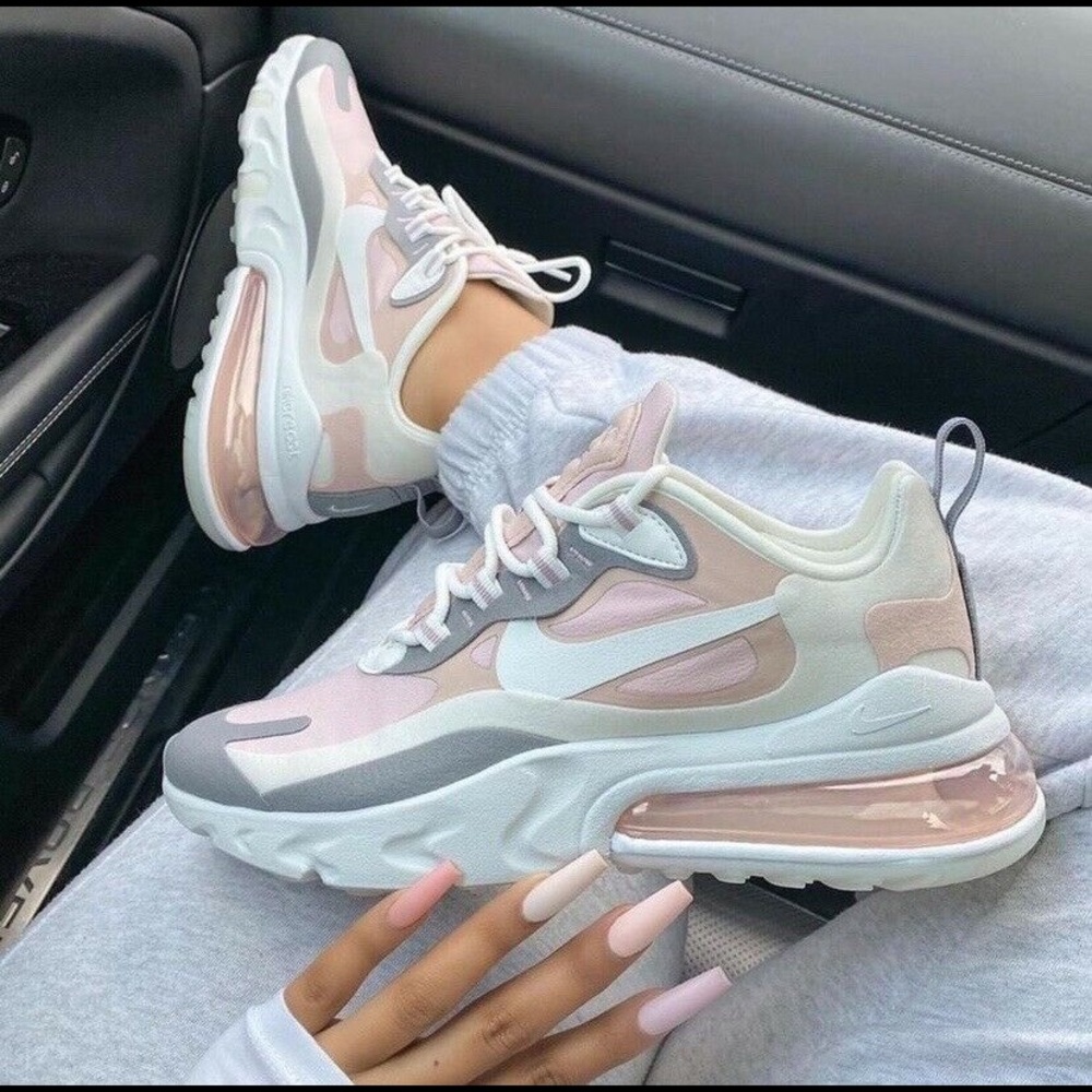 New women Nike air max react size 6.5